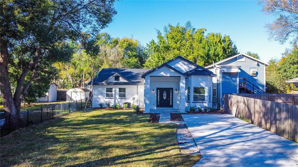 914 E NORTH BAY STREET TAMPA, FL 33603