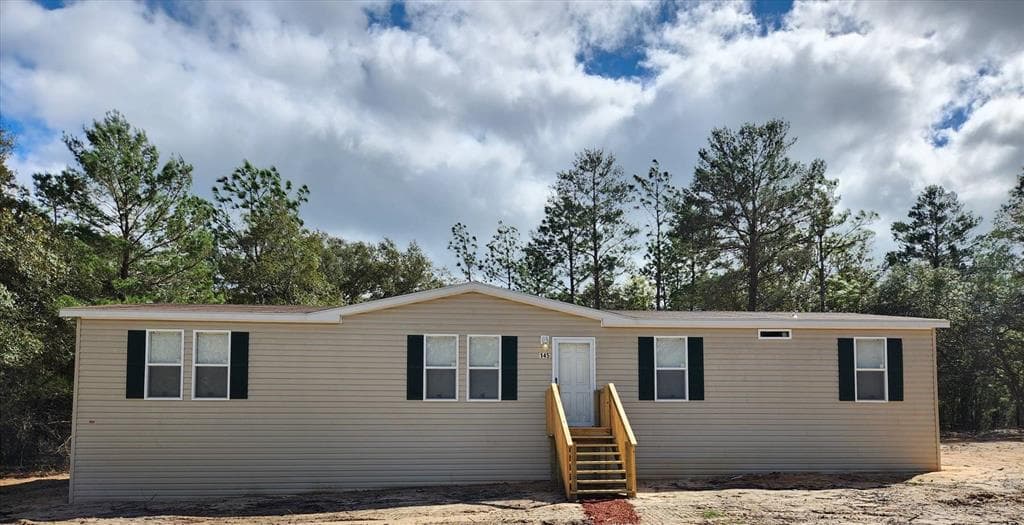 145 CUE LAKE DRIVE HAWTHORNE, FL 32640