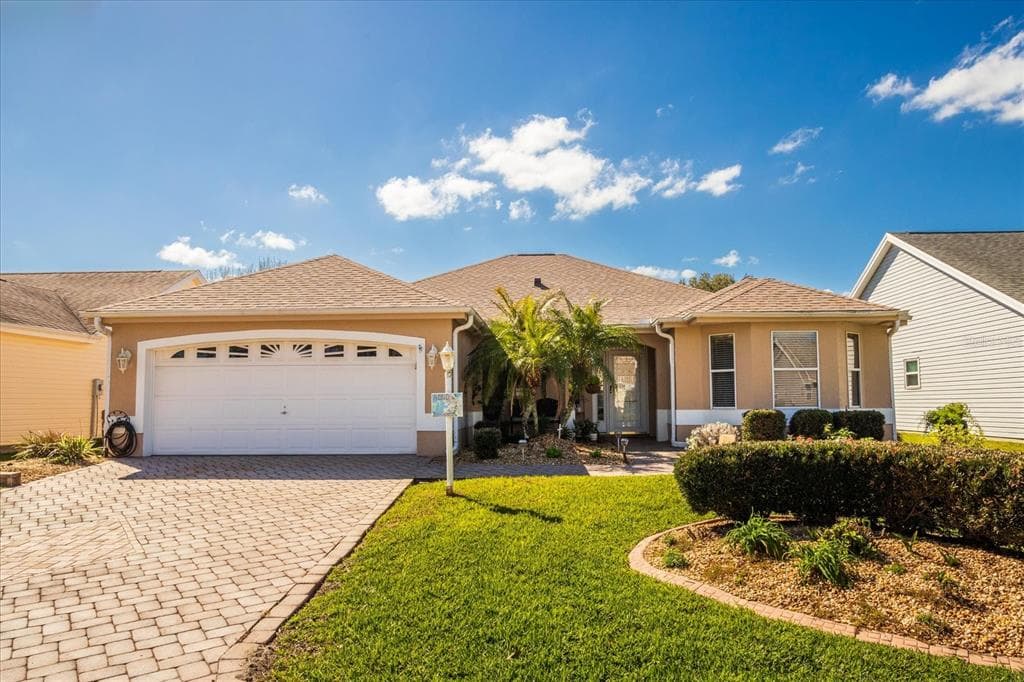 2020 SALINAS AVE. AVENUE THE VILLAGES, FL 32159