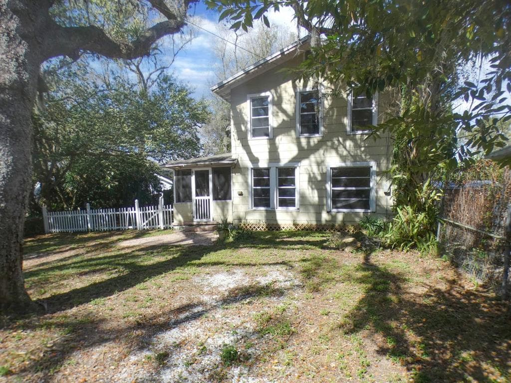 315 W COMANCHE AVENUE TAMPA, FL 33604
