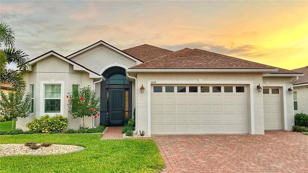 6152 PEBBLE BEACH BOULEVARD WINTER HAVEN, FL 33884