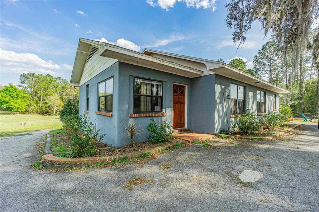 4038 SPRING LAKE HIGHWAY BROOKSVILLE, FL 34602
