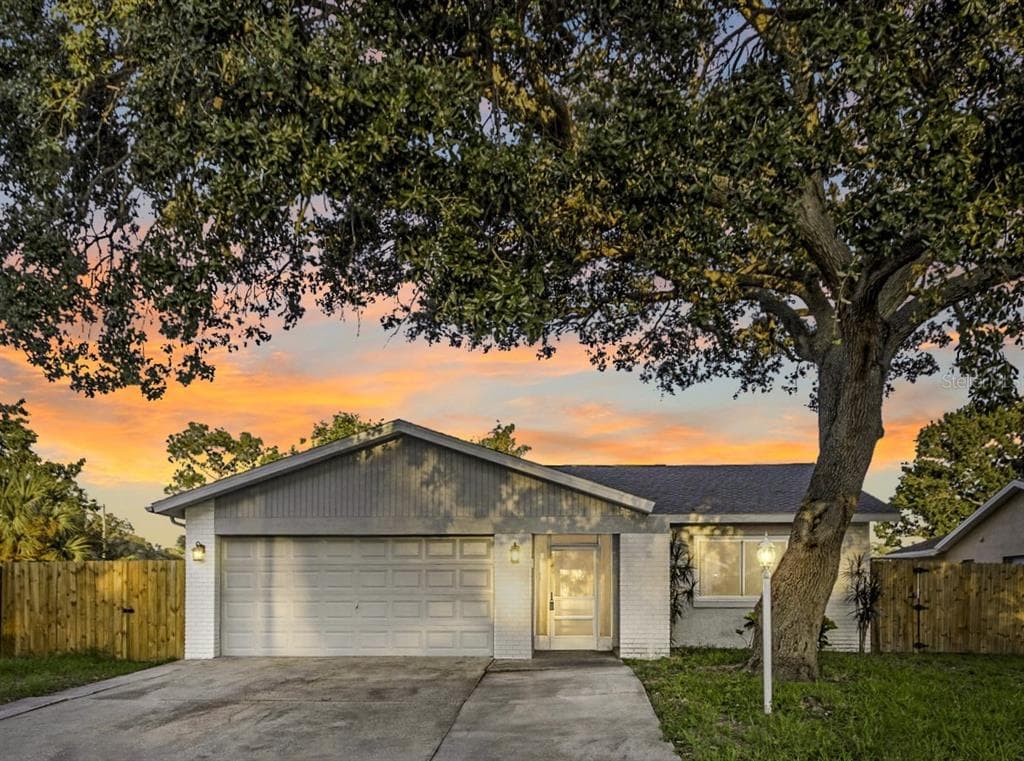 1467 CHESTERFIELD DRIVE DUNEDIN, FL 34698