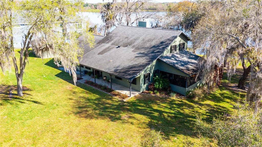 4238 S BLUFF LAKE ROAD MASCOTTE, FL 34753