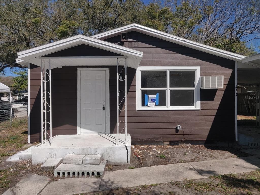 424 7TH AVENUE NE LARGO, FL 33770