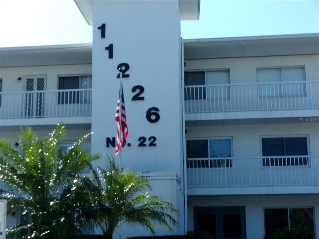 11226 82ND AVENUE UNIT 310 SEMINOLE, FL 33772
