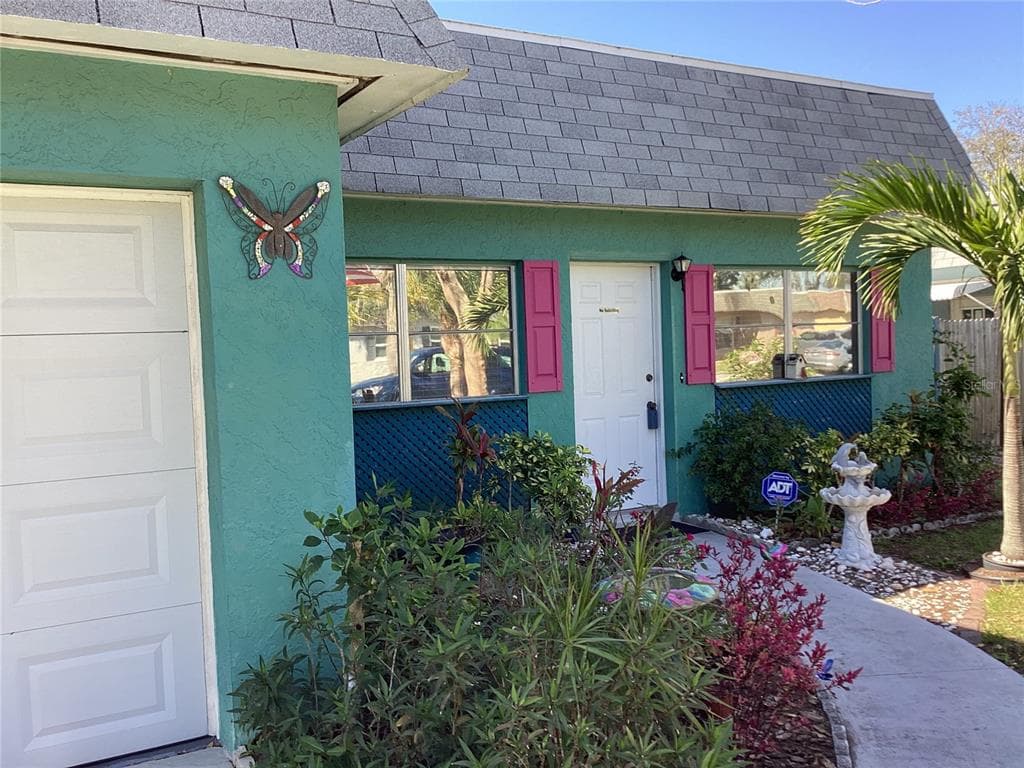12278 MALLORY DRIVE LARGO, FL 33774