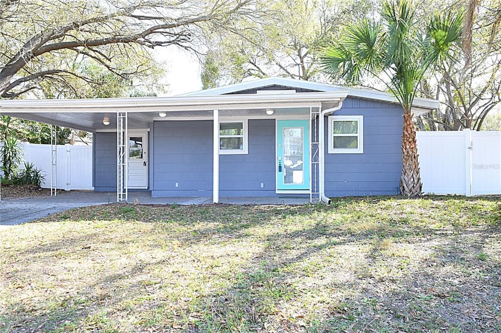 4402 W TRILBY AVENUE TAMPA, FL 33616
