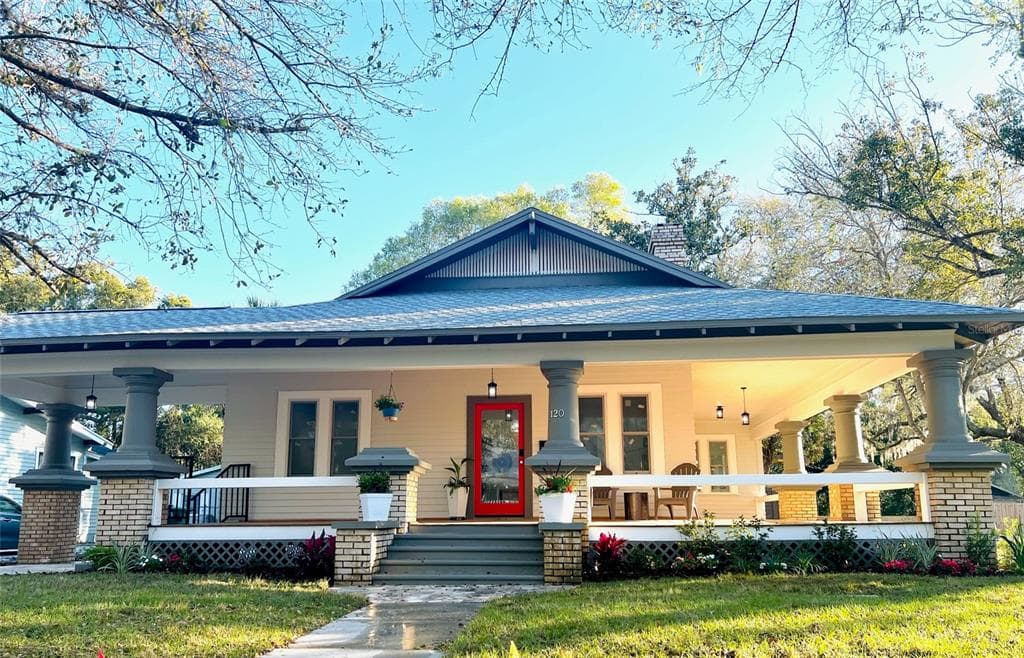 120 W POWHATAN AVENUE TAMPA, FL 33604