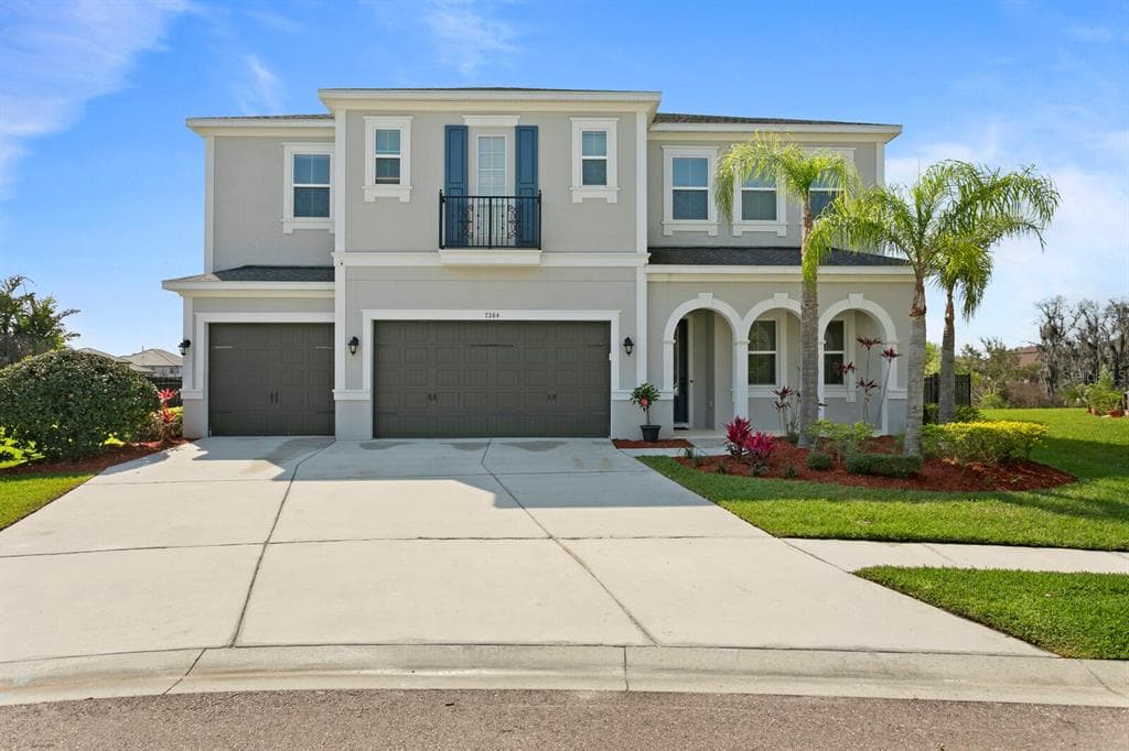 7284 BAY LAUREL COURT WESLEY CHAPEL, FL 33545