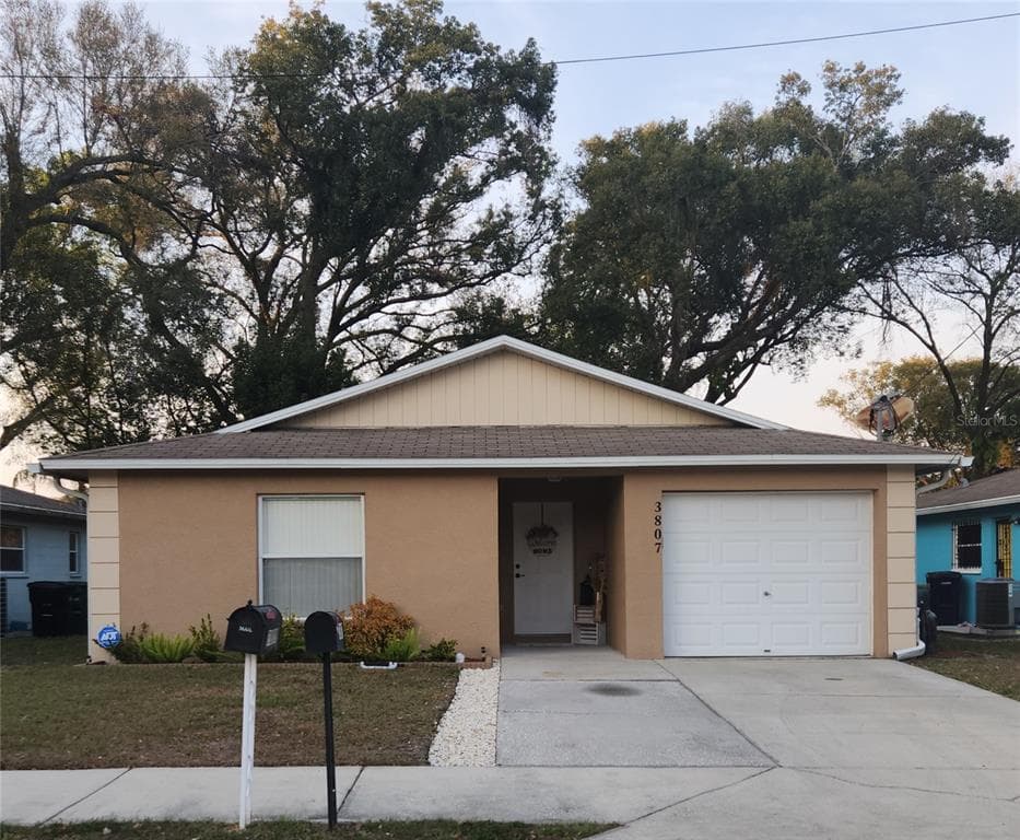 3807 OSBORNE OAKS WAY