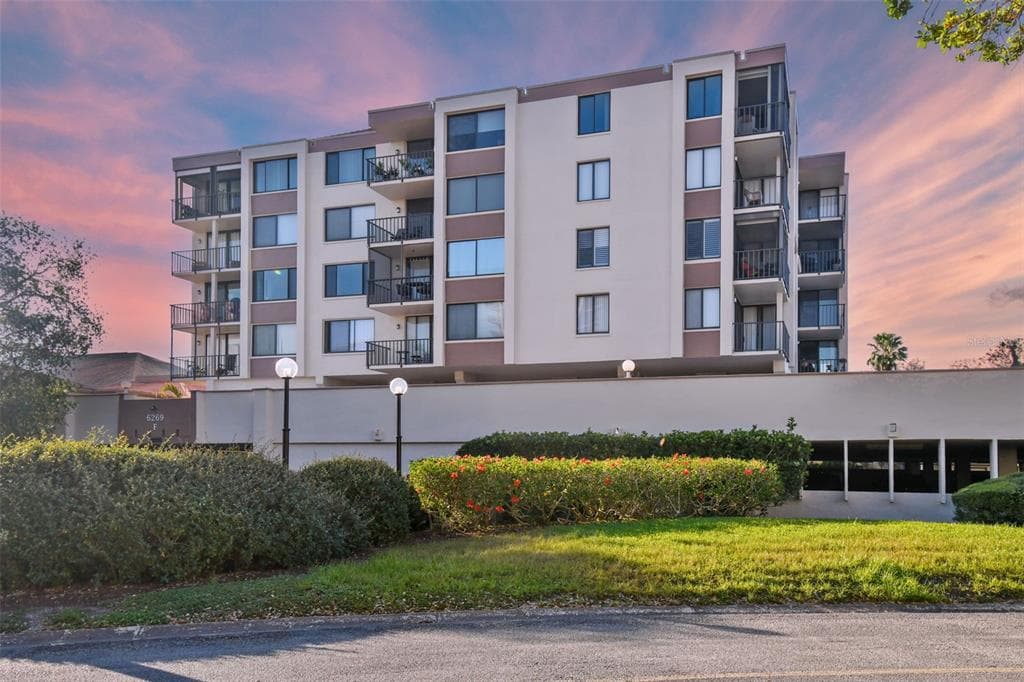 6269 PALMA DEL MAR BOULEVARD S UNIT 406 ST PETERSBURG, FL 33715