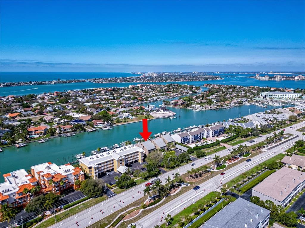 534 PINELLAS BAYWAY S UNIT 202 TIERRA VERDE, FL 33715