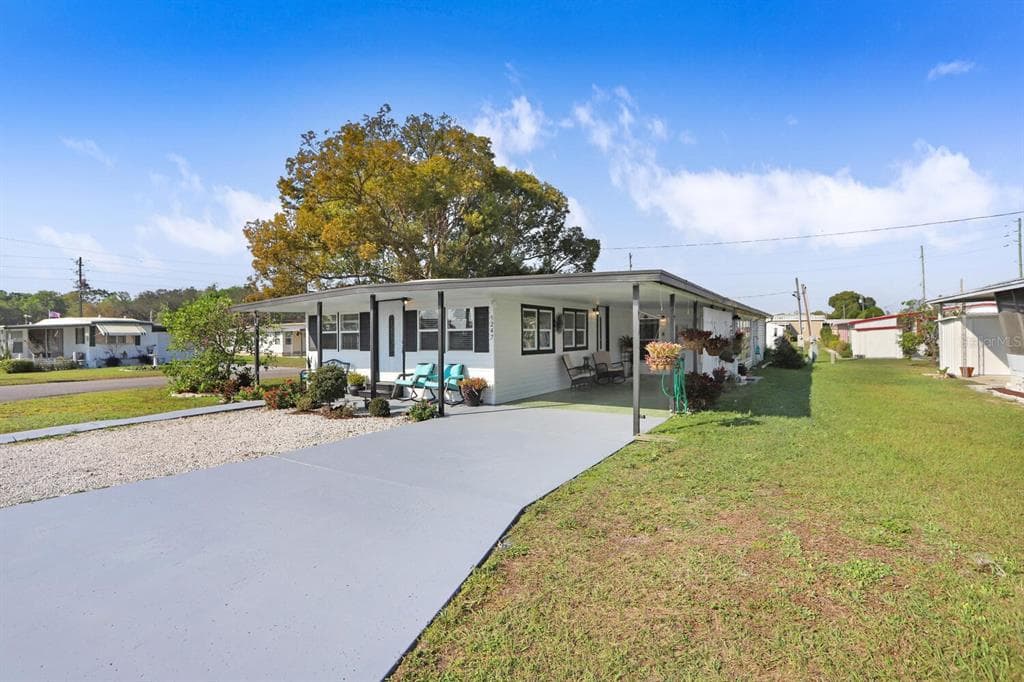 5247 JO STREET ZEPHYRHILLS, FL 33542