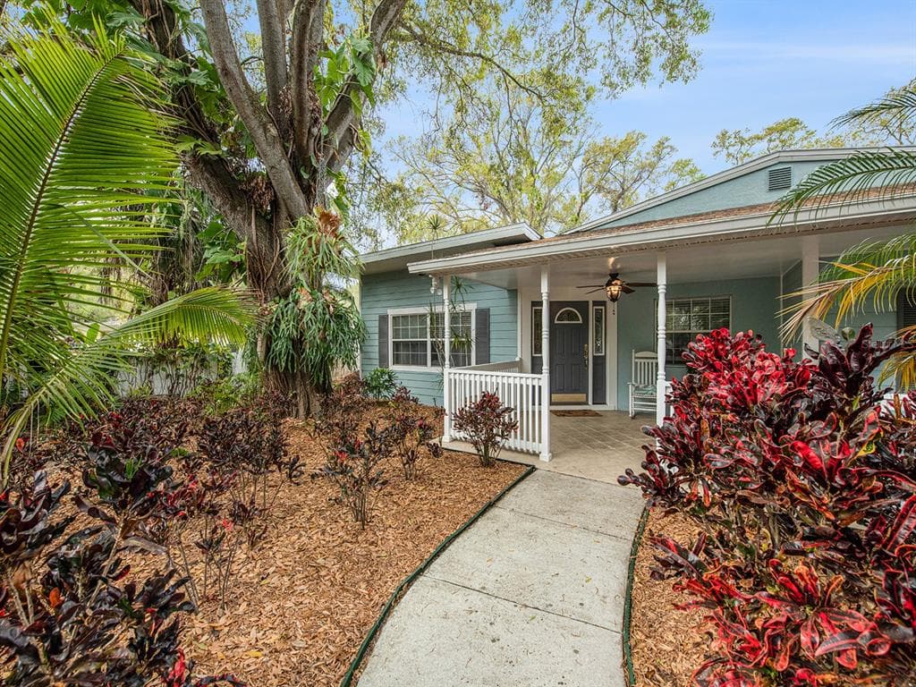 4304 N OLA AVENUE TAMPA, FL 33603