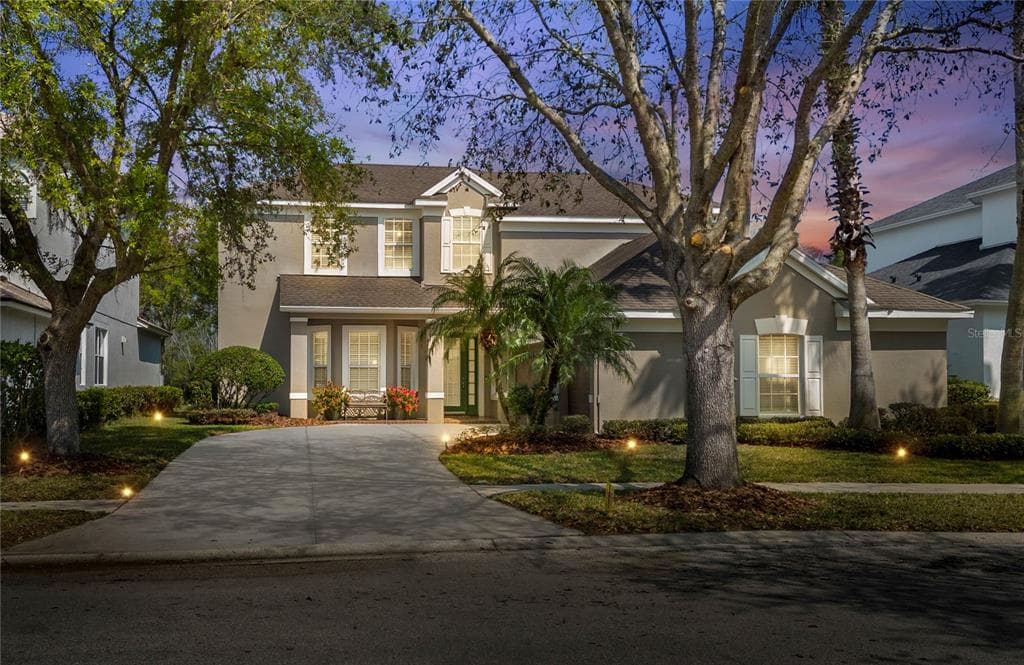 8320 OLD TOWN DRIVE TAMPA, FL 33647