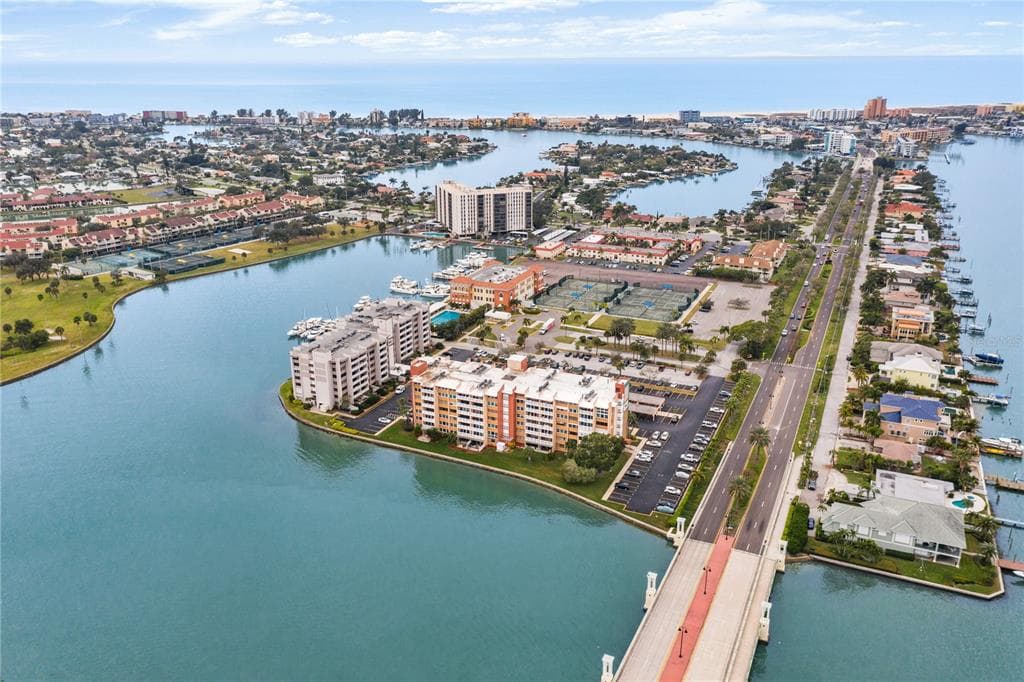 450 TREASURE ISLAND CAUSEWAY UNIT 203 TREASURE ISLAND, FL 33706