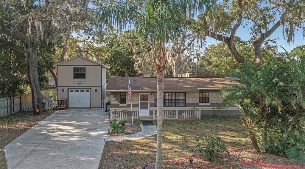 11012 52ND AVENUE N ST PETERSBURG, FL 33708