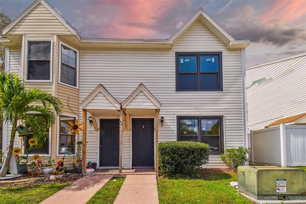 2302 MAKI ROAD UNIT 8 PLANT CITY, FL 33563