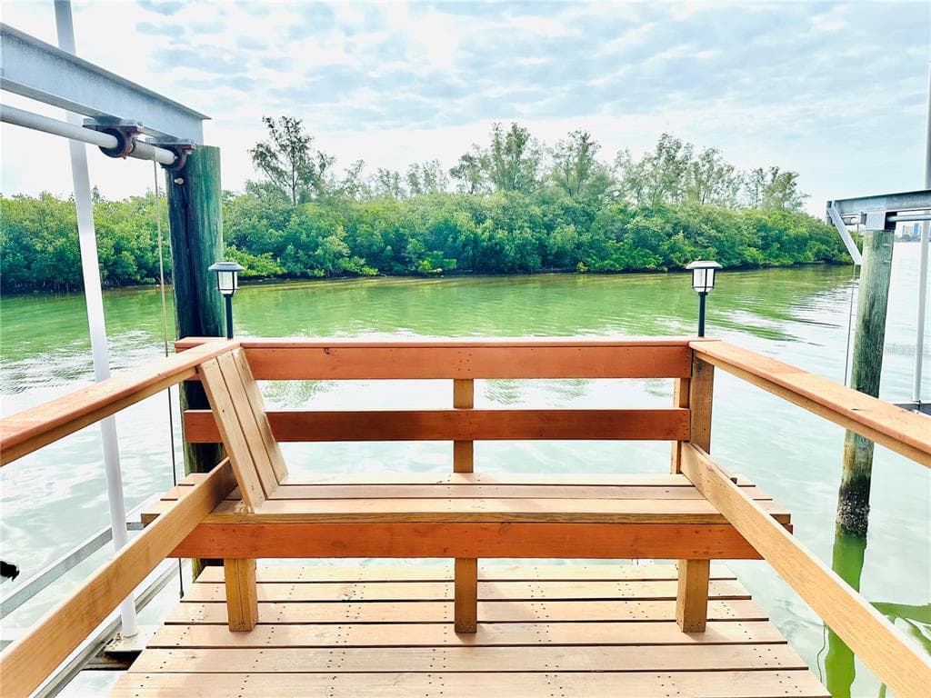 482 BOCA CIEGA POINT BOULEVARD S UNIT 482