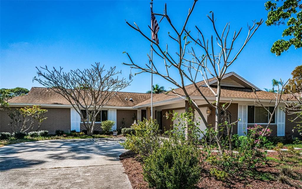13964 SPOONBILL LANE CLEARWATER, FL 33762