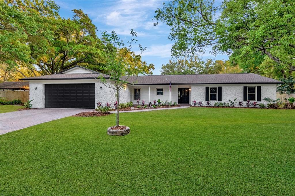 1914 TEEPEE DRIVE TAMPA, FL 33618