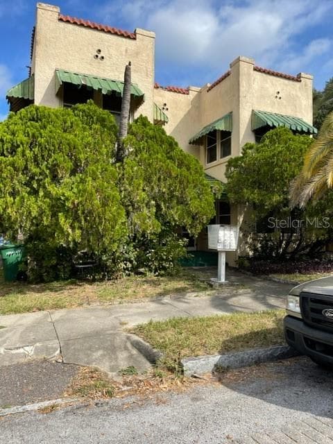 310 E LAMBRIGHT STREET