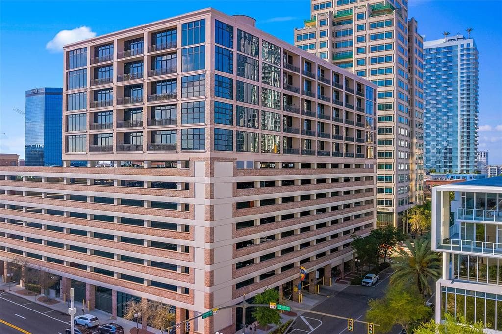175 2ND STREET S UNIT 908 ST PETERSBURG, FL 33701