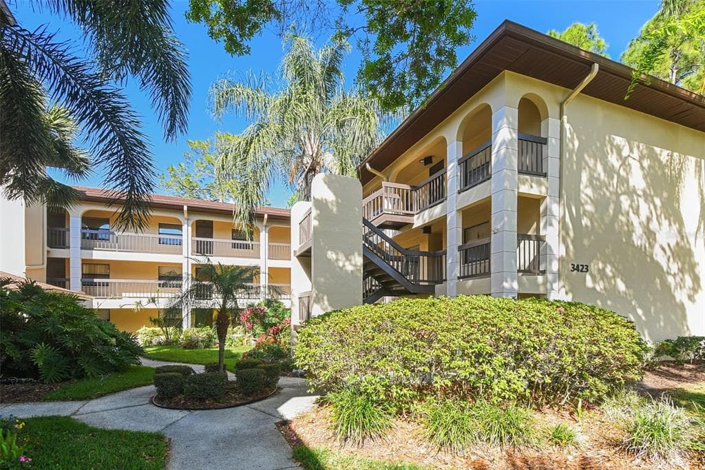 3423 MERMOOR DR. UNIT 205 PALM HARBOR, FL 34685