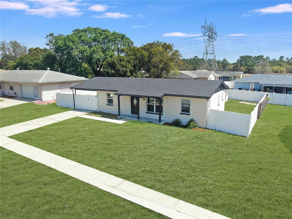 5056 SPRINGWOOD ROAD SPRING HILL, FL 34609