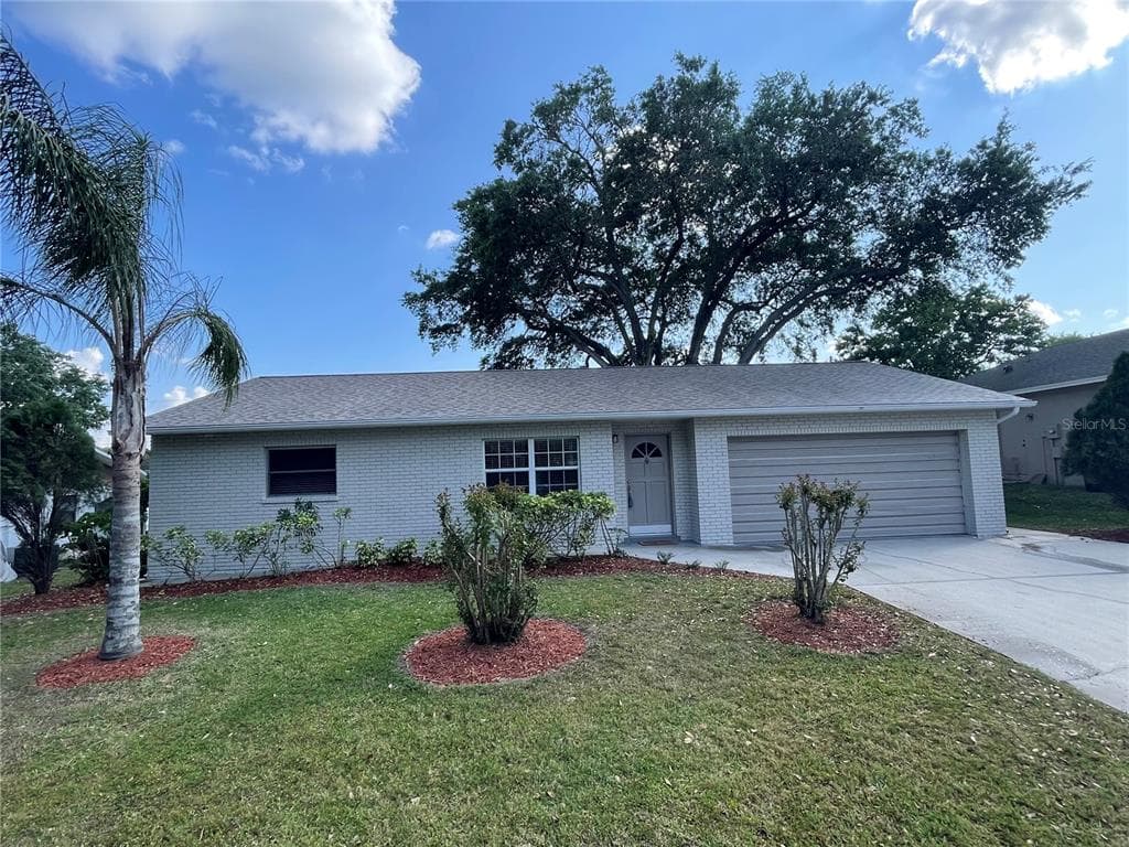 2819 BARNIE LN LAKELAND, FL 33813