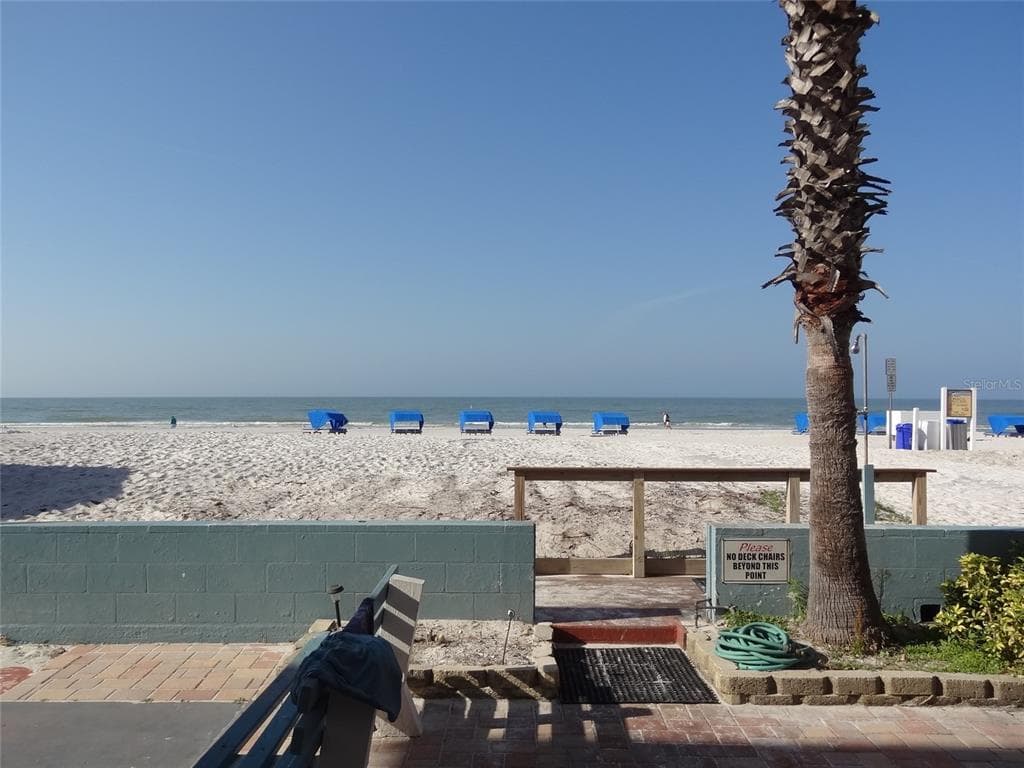 17300 GULF BOULEVARD UNIT 3 NORTH REDINGTON BEACH, FL 33708