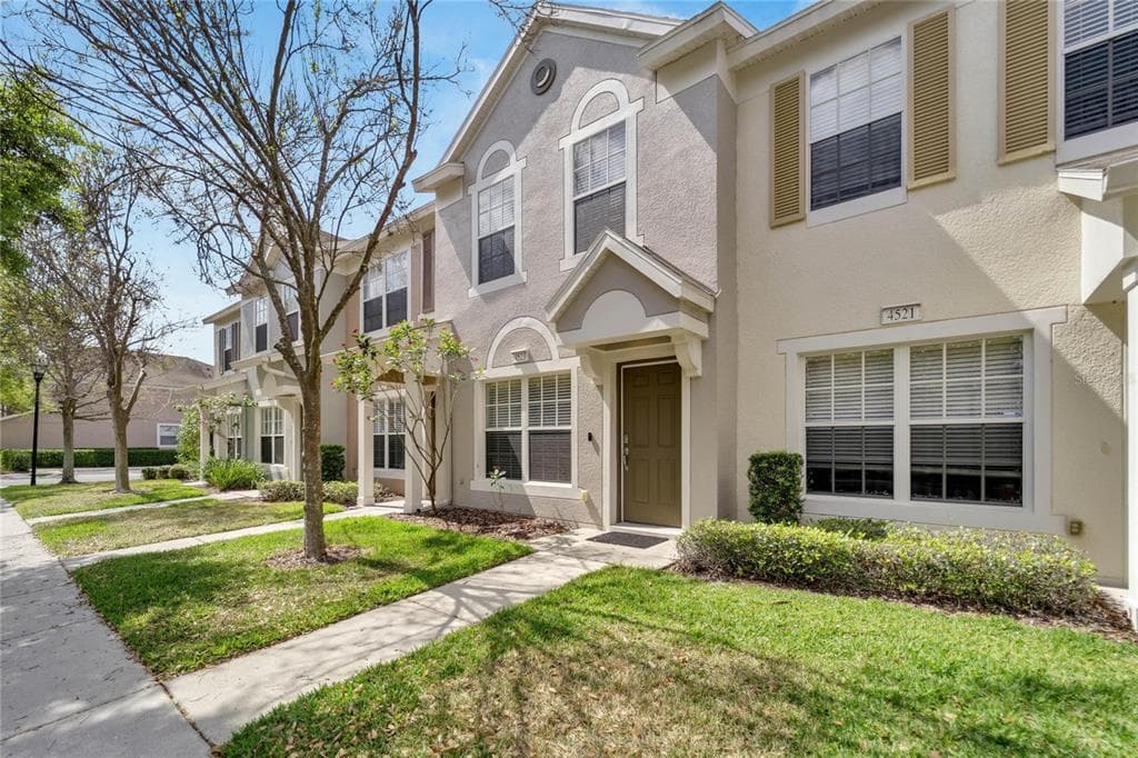 4523 BARNSTEAD DRIVE RIVERVIEW, FL 33578