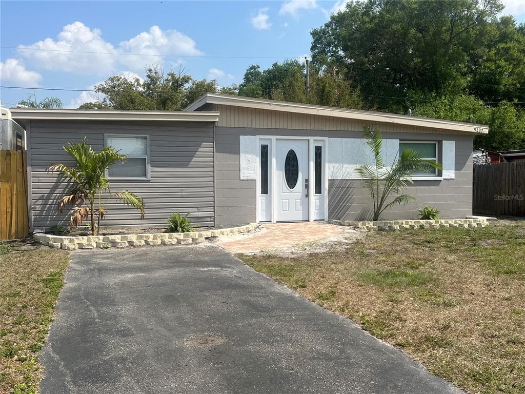 9297 84TH STREET SEMINOLE, FL 33777