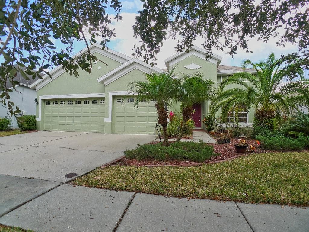 20415 WALNUT GROVE LANE TAMPA, FL 33647