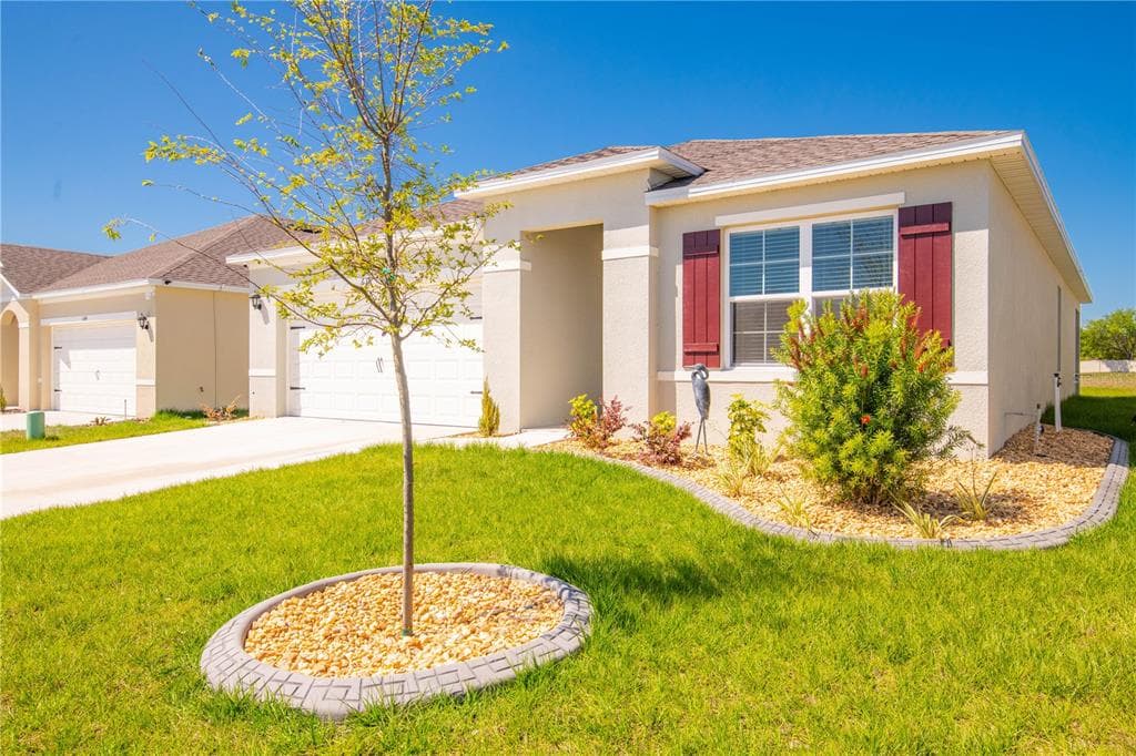 638 SQUIRES GROVE WINTER HAVEN, FL 33880