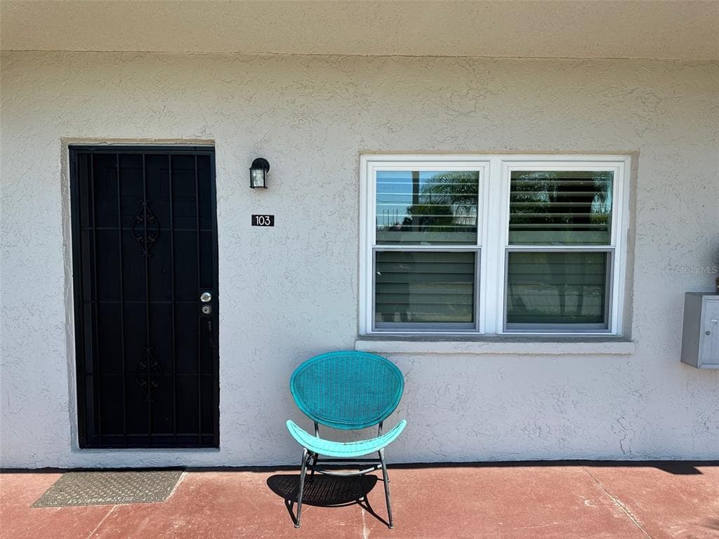 9113 W HILLSBOROUGH AVENUE UNIT J103 TAMPA, FL 33615