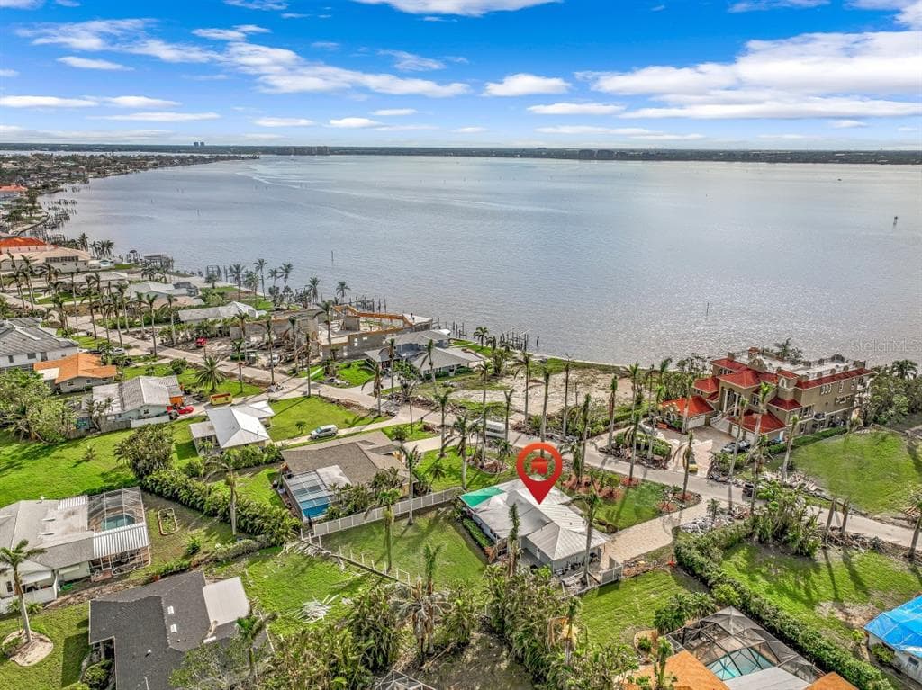 229 BAYSHORE DRIVE CAPE CORAL, FL 33904