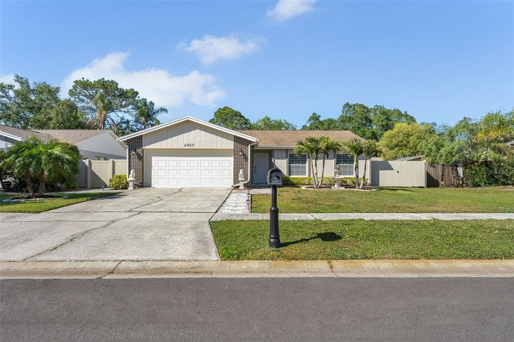 4907 CROCKETT COURT TAMPA, FL 33625