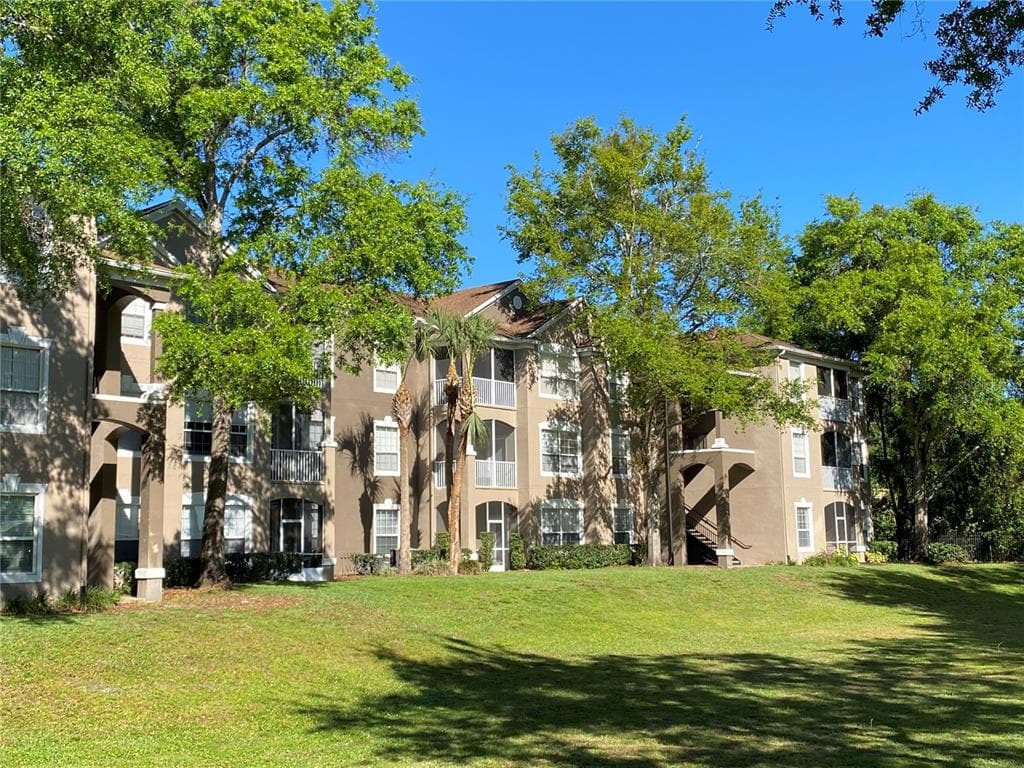 7147 YACHT BASIN AVENUE UNIT 112 ORLANDO, FL 32835
