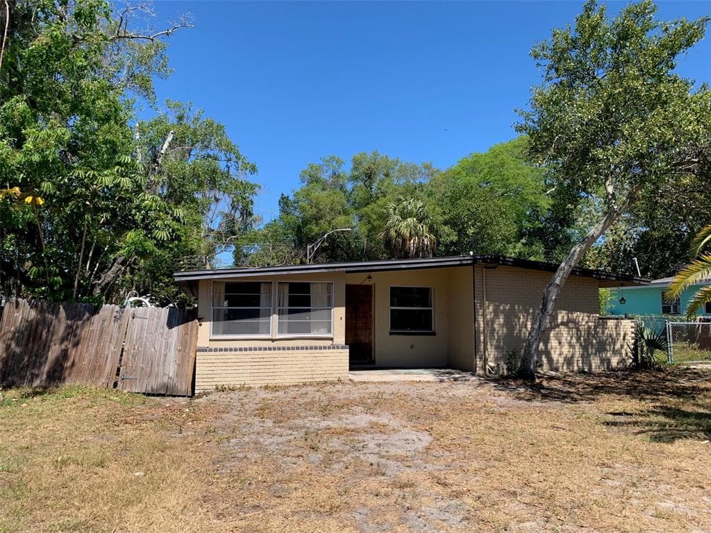 1609 NEBRASKA AVENUE PALM HARBOR, FL 34683