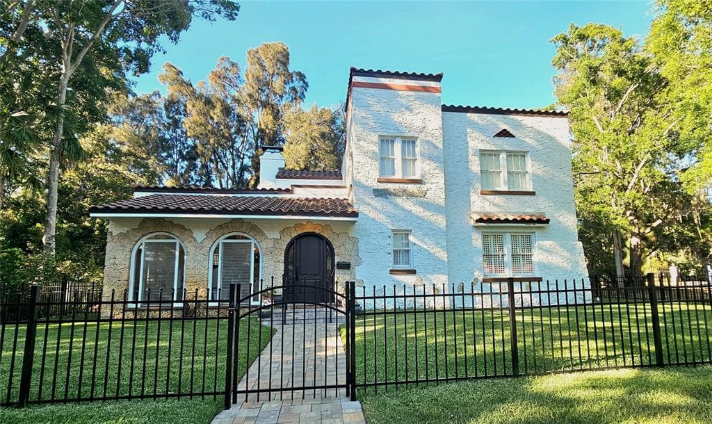 7211 5TH AVENUE S ST PETERSBURG, FL 33707