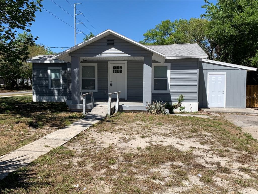 3702 E ELLICOTT STREET TAMPA, FL 33610
