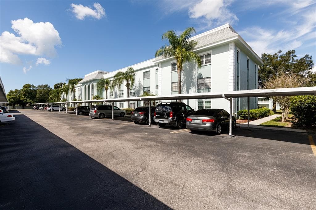 701 POINSETTIA ROAD UNIT 338 BELLEAIR, FL 33756