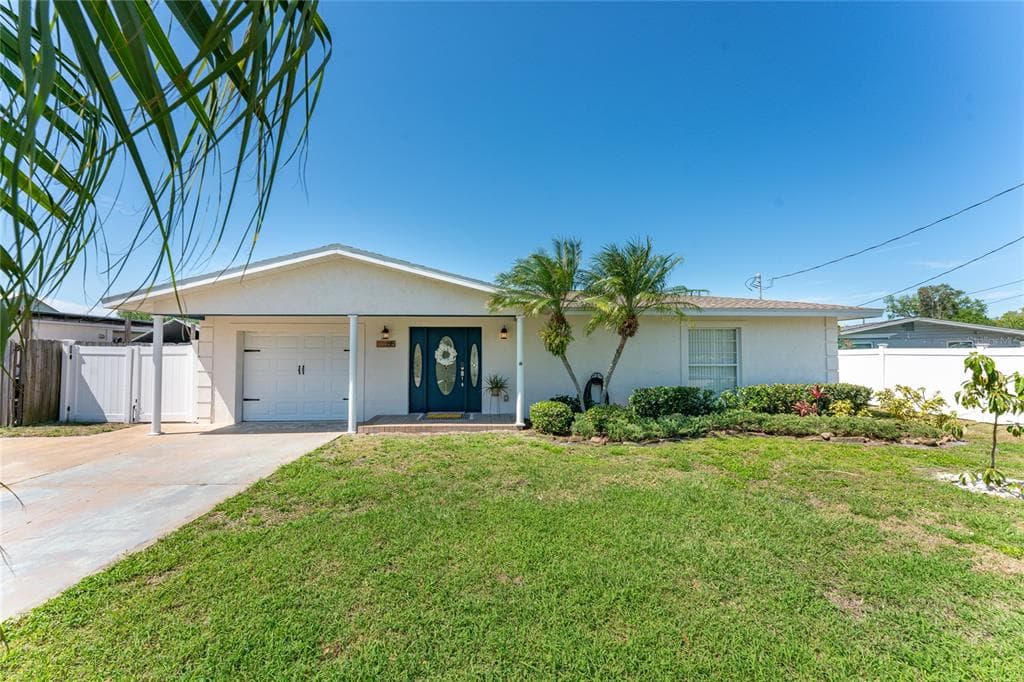 815 POINSETTIA AVENUE ELLENTON, FL 34222