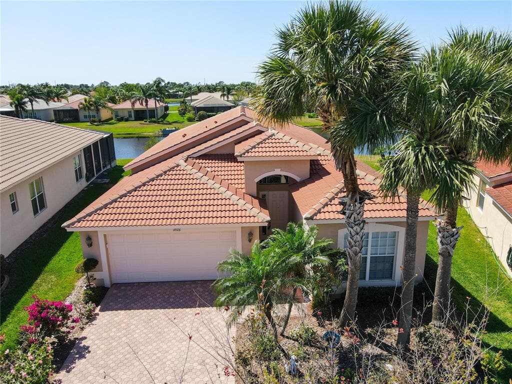 4926 SANDY BROOK CIRCLE WIMAUMA, FL 33598
