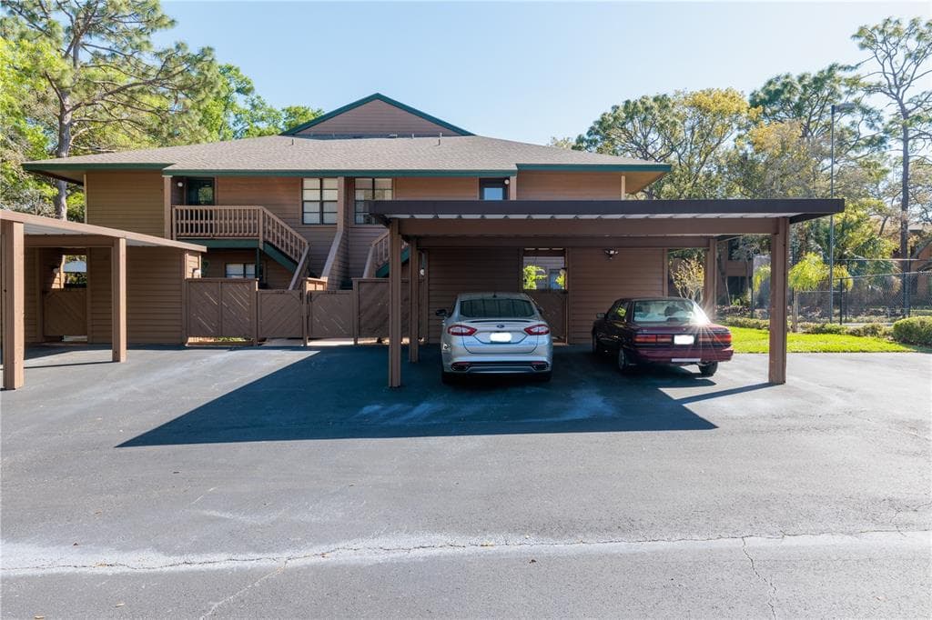 1806 LENNOX ROAD E UNIT 1806 PALM HARBOR, FL 34683
