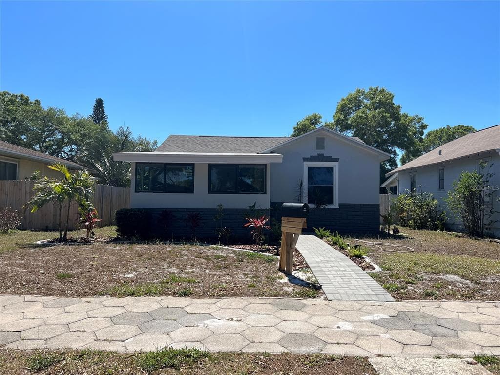 4520 BURLINGTON AVENUE N ST PETERSBURG, FL 33713