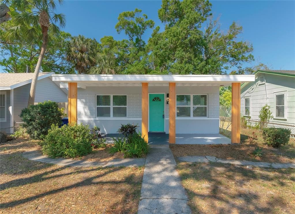 1611 28TH STREET S ST PETERSBURG, FL 33712