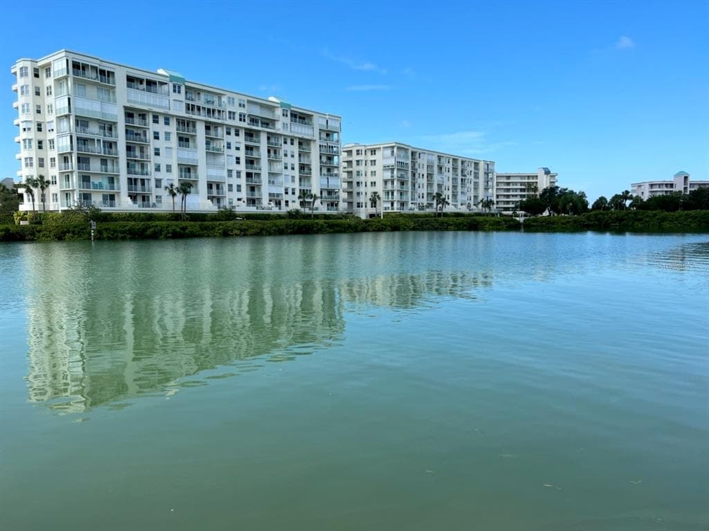 7930 SUN ISLAND DRIVE S UNIT 302 SOUTH PASADENA, FL 33707